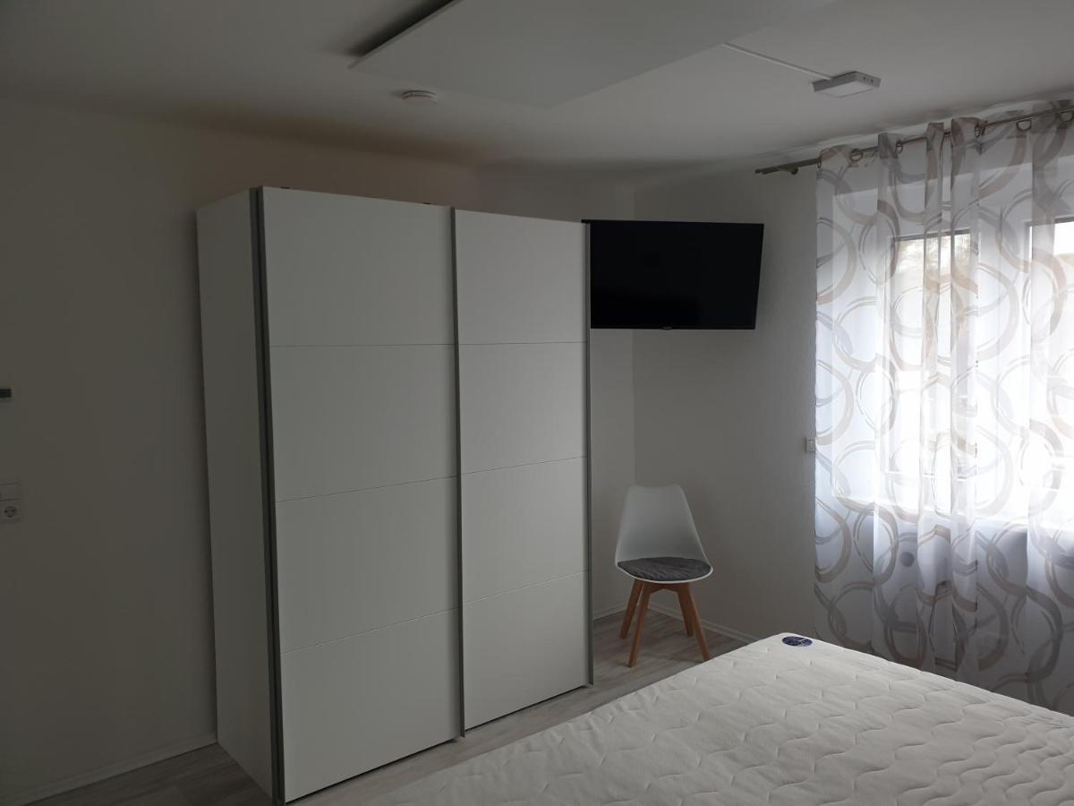 Ferienwohnung Mueller Кенцинген Екстериор снимка